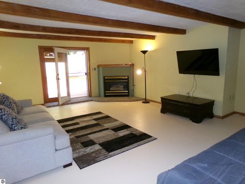 Tiny photo for 2341 E Cherrywood Drive, Midland, MI 48640 (MLS # 1946537)