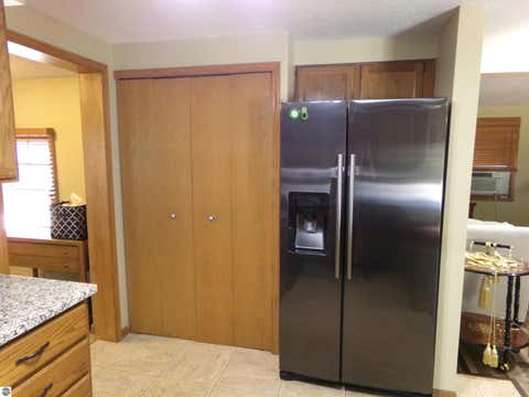 Tiny photo for 2341 E Cherrywood Drive, Midland, MI 48640 (MLS # 1946537)