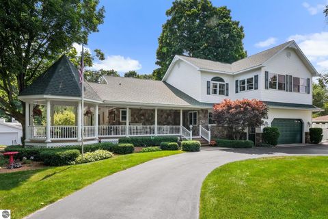 Photo of 5161 Silver Pines Road, Traverse City, MI 49685 (MLS # 1941589)