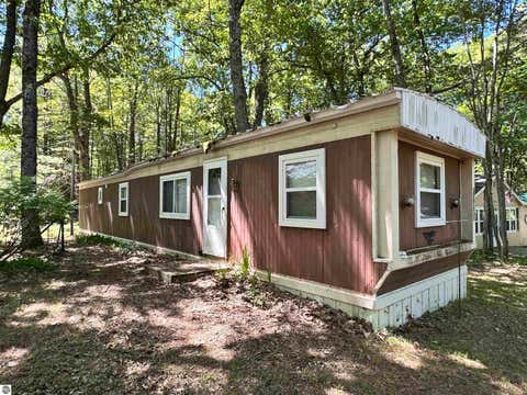 Tiny photo for 11556 Hillcrest Boulevard, Kalkaska, MI 49646 (MLS # 1947142)