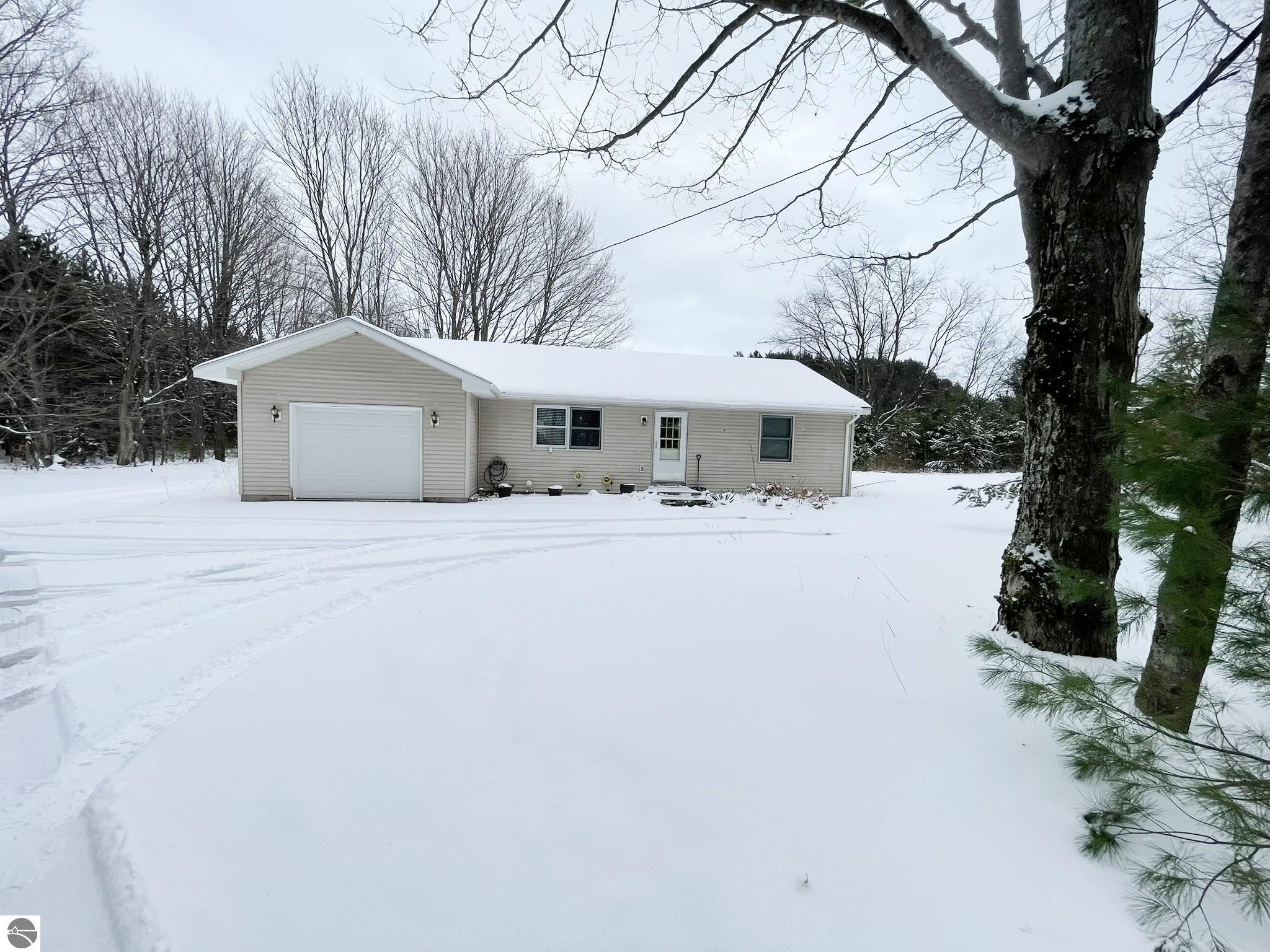 10511 Lake Of The Woods Road