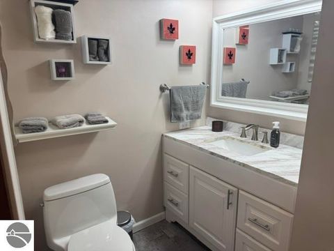 Tiny photo for 146 E Sixteenth Street, Traverse City, MI 49684 (MLS # 1945873)