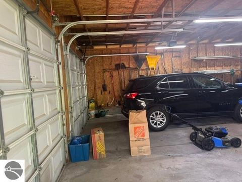 Tiny photo for 146 E Sixteenth Street, Traverse City, MI 49684 (MLS # 1945873)