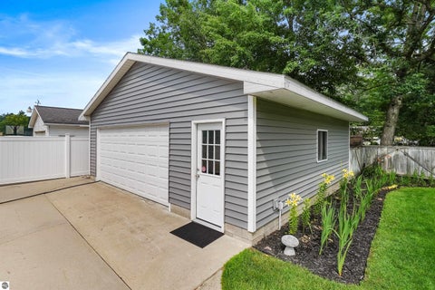 Tiny photo for 917 Carver Street, Traverse City, MI 49686 (MLS # 1948569)