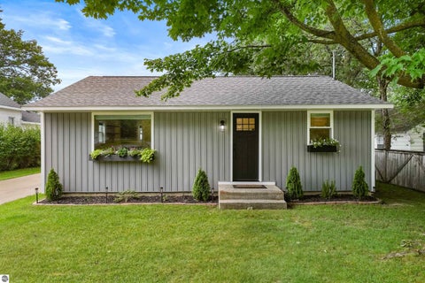 Tiny photo for 917 Carver Street, Traverse City, MI 49686 (MLS # 1948569)