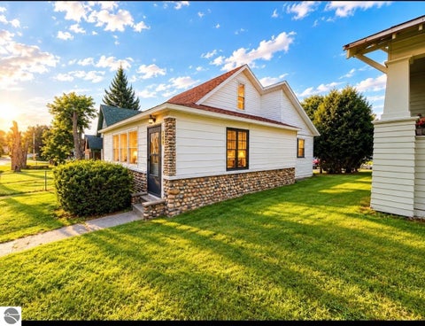 Photo of 204 E Main Street, Rose City, MI 48654 (MLS # 1950315)