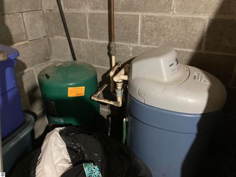 Tiny photo for 302 W Page Street, Rose City, MI 48654 (MLS # 1940953)