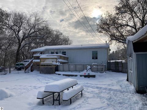 Tiny photo for 302 W Page Street, Rose City, MI 48654 (MLS # 1940953)
