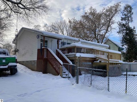 Tiny photo for 302 W Page Street, Rose City, MI 48654 (MLS # 1940953)