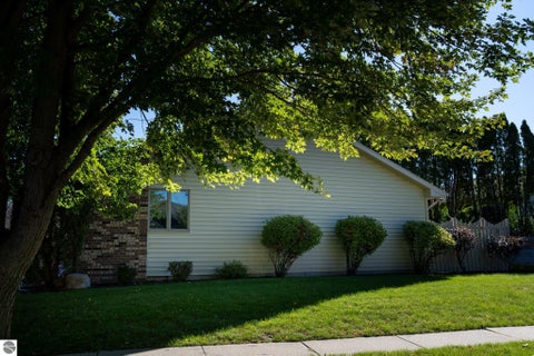 Tiny photo for 110 Apricot Lane, Mt Pleasant, MI 48858 (MLS # 1950943)