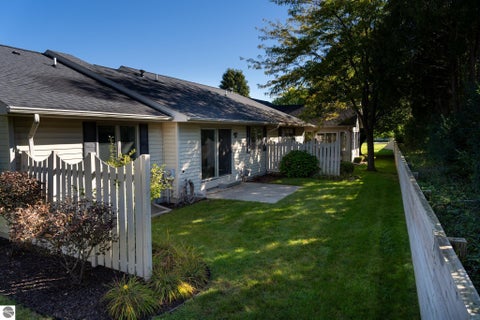 Tiny photo for 110 Apricot Lane, Mt Pleasant, MI 48858 (MLS # 1950943)