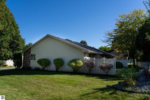 Tiny photo for 110 Apricot Lane, Mt Pleasant, MI 48858 (MLS # 1950943)