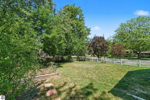 Tiny photo for 601 N Brown Street, Mt Pleasant, MI 48858 (MLS # 1948868)