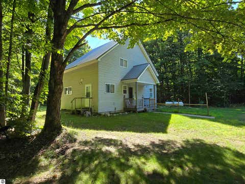 Tiny photo for 3878 Vista Valley Trail, Mesick, MI 49668 (MLS # 1948716)