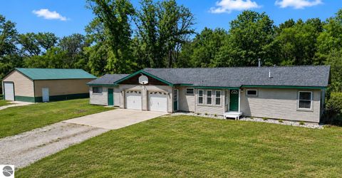Photo of 6838 Williams Trail, Grayling, MI 49738 (MLS # 1947987)