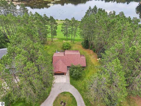 Tiny photo for 125 Lakewood Drive, Cadillac, MI 49601 (MLS # 1949458)