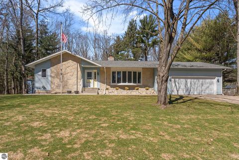 Photo of 3320 W 13th Street, Cadillac, MI 49601 (MLS # 1944228)