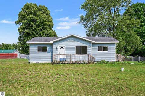 Photo of 3328 Clyde Drive, Mesick, MI 49668 (MLS # 1948513)
