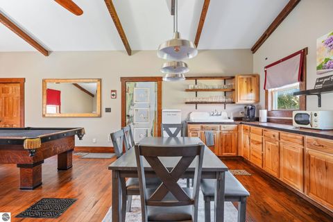 Tiny photo for 206 E Ninth Street, Traverse City, MI 49684 (MLS # 1944274)