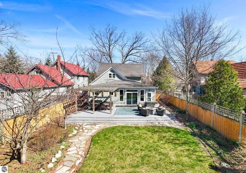 Tiny photo for 206 E Ninth Street, Traverse City, MI 49684 (MLS # 1944274)