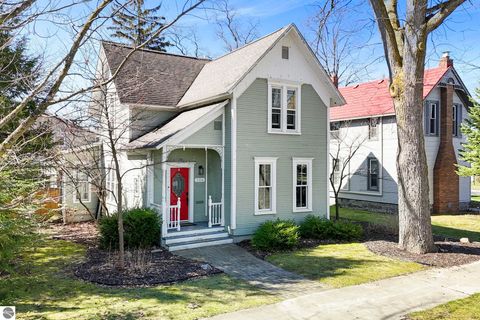 Photo of 206 E Ninth Street, Traverse City, MI 49684 (MLS # 1944274)