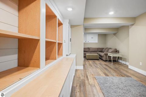 Tiny photo for 206 E Ninth Street, Traverse City, MI 49684 (MLS # 1944274)