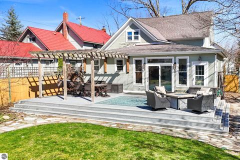 Tiny photo for 206 E Ninth Street, Traverse City, MI 49684 (MLS # 1944274)