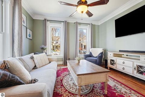 Tiny photo for 206 E Ninth Street, Traverse City, MI 49684 (MLS # 1944274)