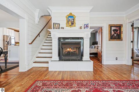 Tiny photo for 206 E Ninth Street, Traverse City, MI 49684 (MLS # 1944274)