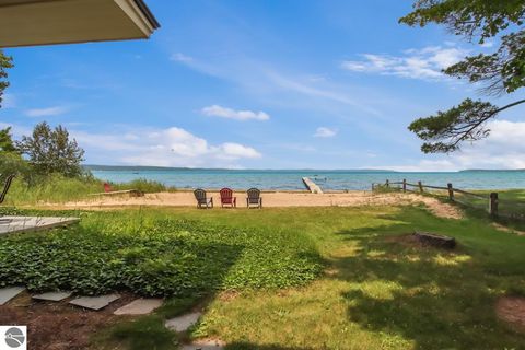 Tiny photo for 2175 N US-31 N, Traverse City, MI 49686 (MLS # 1942892)