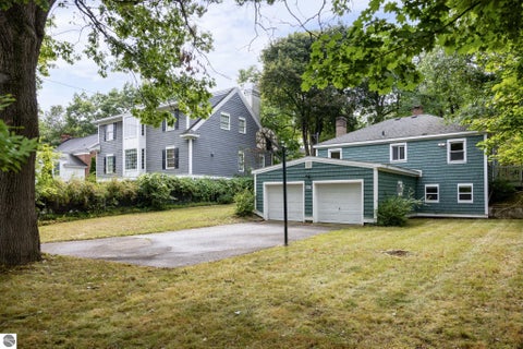 Tiny photo for 887 Washington Street, Traverse City, MI 49686 (MLS # 1950588)