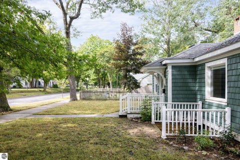 Tiny photo for 887 Washington Street, Traverse City, MI 49686 (MLS # 1950588)
