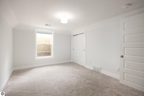 Tiny photo for 887 Washington Street, Traverse City, MI 49686 (MLS # 1950588)