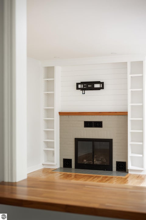 Tiny photo for 887 Washington Street, Traverse City, MI 49686 (MLS # 1950588)
