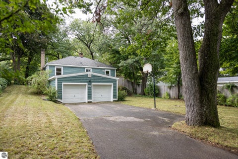 Tiny photo for 887 Washington Street, Traverse City, MI 49686 (MLS # 1950588)