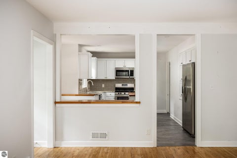 Tiny photo for 887 Washington Street, Traverse City, MI 49686 (MLS # 1950588)