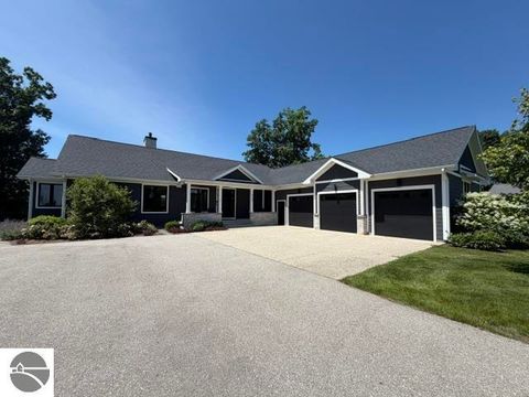 Photo of 4790 S Sunset Ski Cove, Traverse City, MI 49685 (MLS # 1947986)