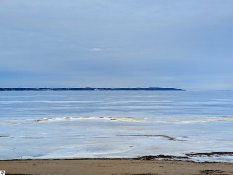 Tiny photo for 1995 Us31 #321, Traverse City, MI 49686 (MLS # 1942779)