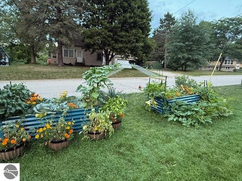 Tiny photo for 415 Sunnyside Drive, Cadillac, MI 49601 (MLS # 1943459)