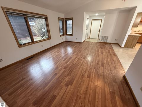 Tiny photo for 2154 Hammond Place W Pl, Traverse City, MI 49686 (MLS # 1945656)