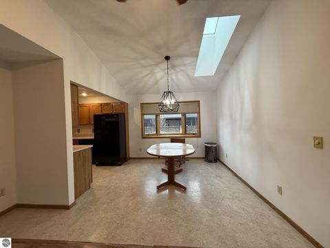 Tiny photo for 2154 Hammond Place W Pl, Traverse City, MI 49686 (MLS # 1945656)