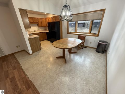 Tiny photo for 2154 Hammond Place W Pl, Traverse City, MI 49686 (MLS # 1945656)