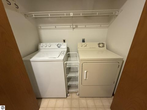 Tiny photo for 2154 Hammond Place W Pl, Traverse City, MI 49686 (MLS # 1945656)