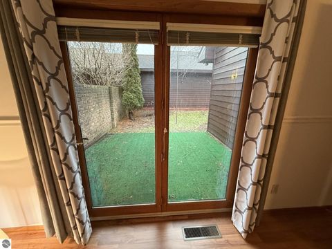 Tiny photo for 2154 Hammond Place W Pl, Traverse City, MI 49686 (MLS # 1945656)