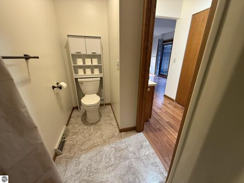 Tiny photo for 2154 Hammond Place W Pl, Traverse City, MI 49686 (MLS # 1945656)