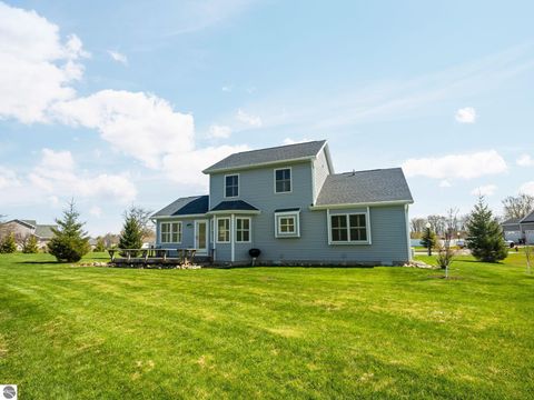 Tiny photo for 7031 Applewood Drive, Charlevoix, MI 49720 (MLS # 1947979)