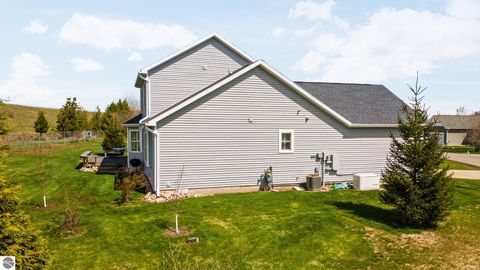 Tiny photo for 7031 Applewood Drive, Charlevoix, MI 49720 (MLS # 1947979)