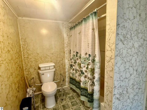 Tiny photo for 5688 S Baldwin Road, Ashley, MI 48806 (MLS # 1951265)