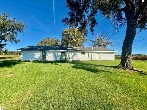 Tiny photo for 5688 S Baldwin Road, Ashley, MI 48806 (MLS # 1951265)
