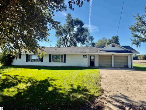 Tiny photo for 5688 S Baldwin Road, Ashley, MI 48806 (MLS # 1951265)